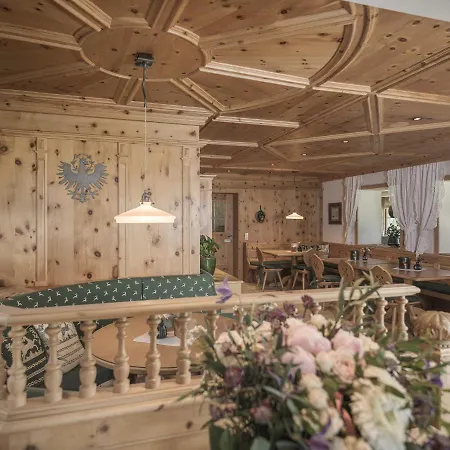 Aparthotel Stacherhof Fügen