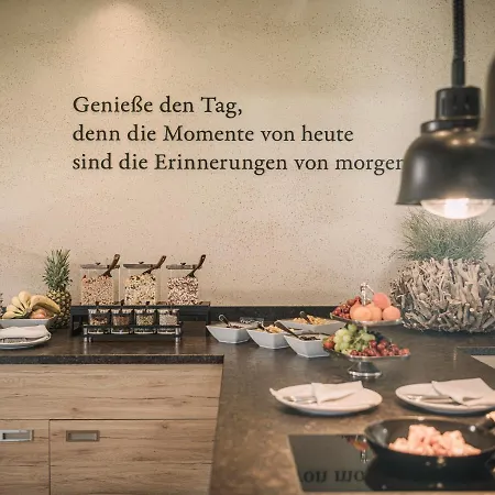 Hotel apartamentowy Stacherhof Fügen