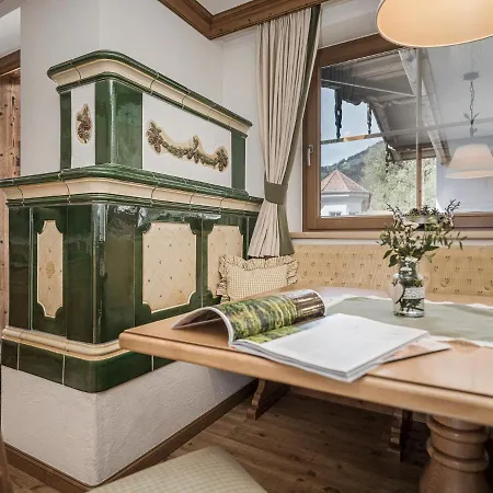 Ξενοδοχείο με διαμερίσματα Stacherhof