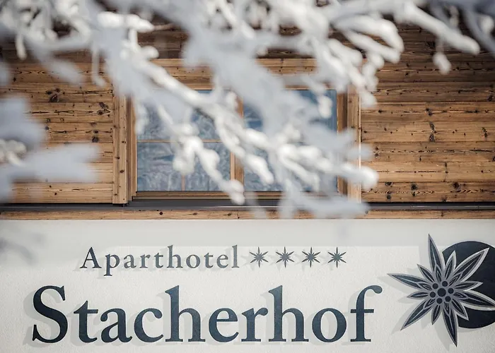 Aparthotel Stacherhof Fügen
